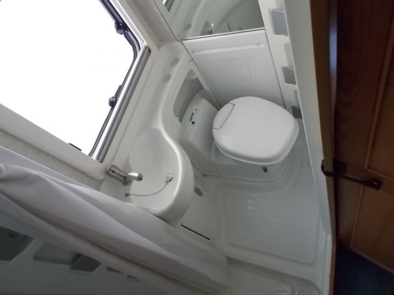 2003 Auto-Trail Tracker SE 2.0JTD image 8