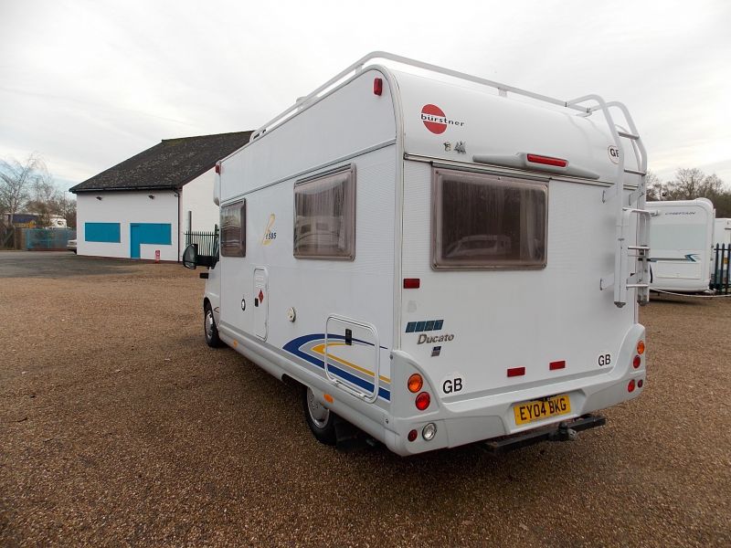 2004 Burstner T585 2.3JTD image 3