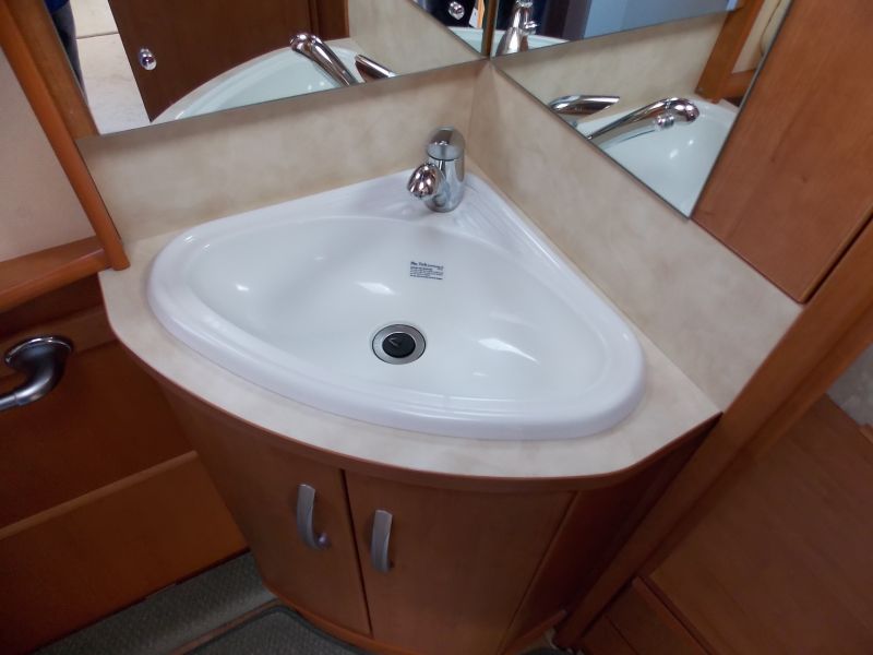 2006 Bessacarr Cameo 495 SL image 7