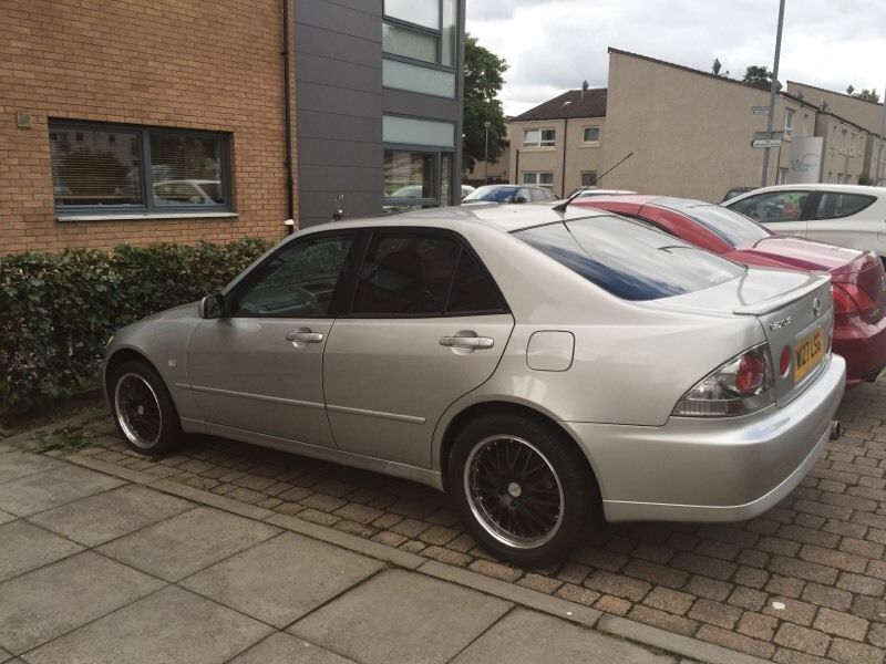 2000 Lexus is200 Sport image 1