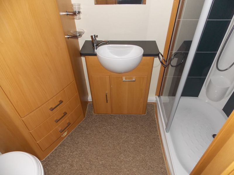 2010 Buccaneer Elan image 9