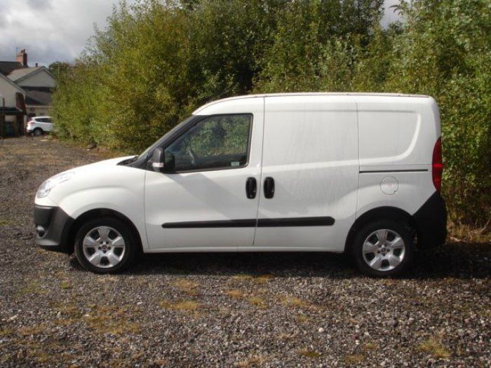 2013 Fiat Doblo 1.3 Multijet 16V image 4