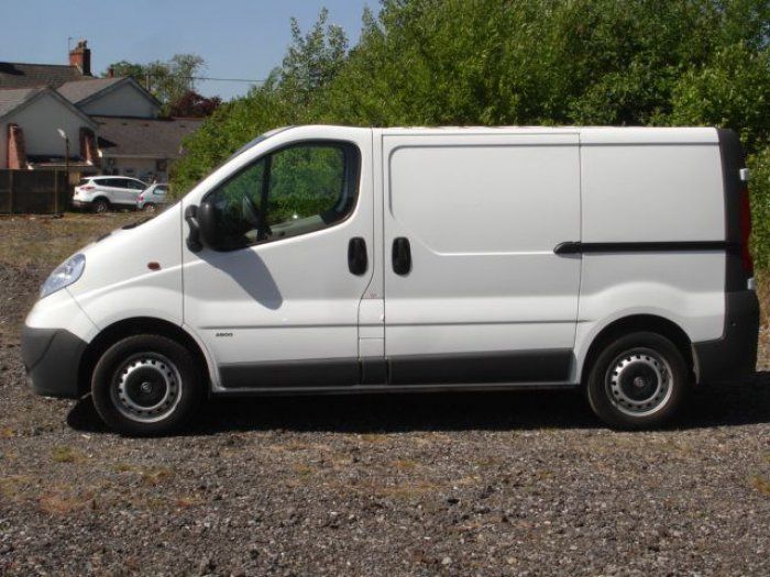 2013 Vauxhall Vivaro 2.0CDTI image 4