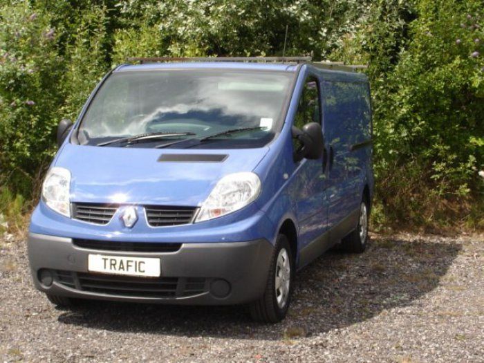 2010 Renault Trafic 2.0 SL27dCi image 1