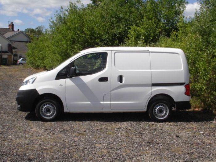 2012 Nissan NV200 1.5 dCi image 2
