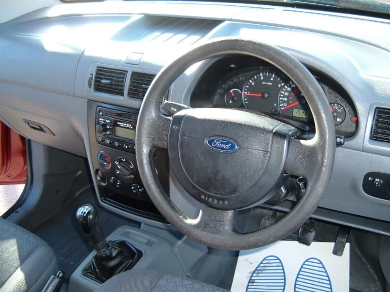 2005 Ford Tran Connect Lx Tdci Swb image 6
