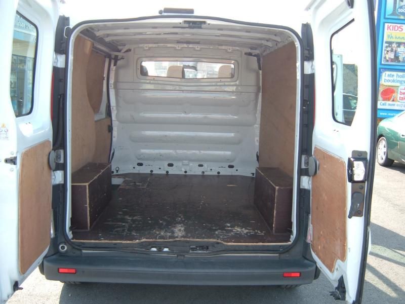 2011 Vauxhall Vivaro 2700 Cdti Swb image 7