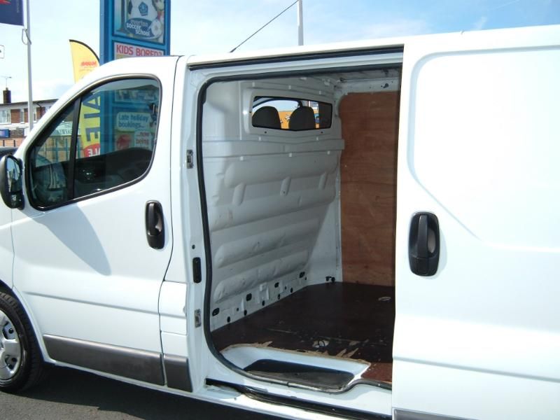 2011 Vauxhall Vivaro 2700 Cdti Swb image 8