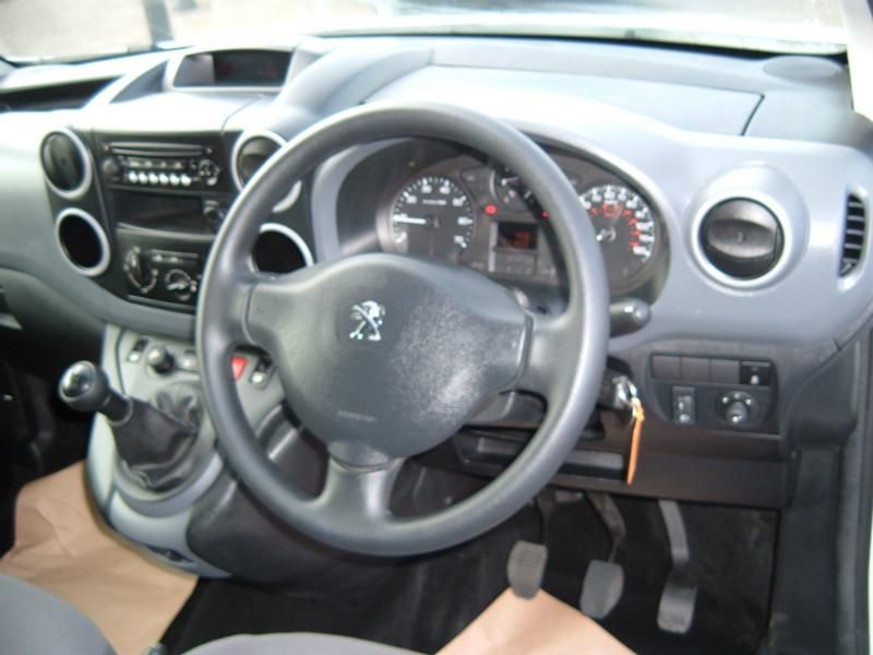 2014 Peugeot Partner 850 Profession L1 Hdi image 6