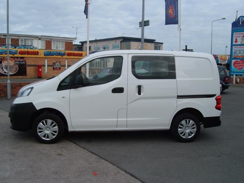 2014 Nissan Nv200 Acenta Dci image 2