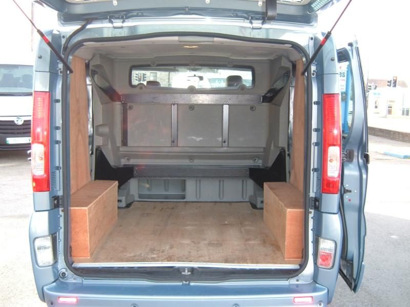 2012 Renault Trafic Sl29 Sport Dci image 9