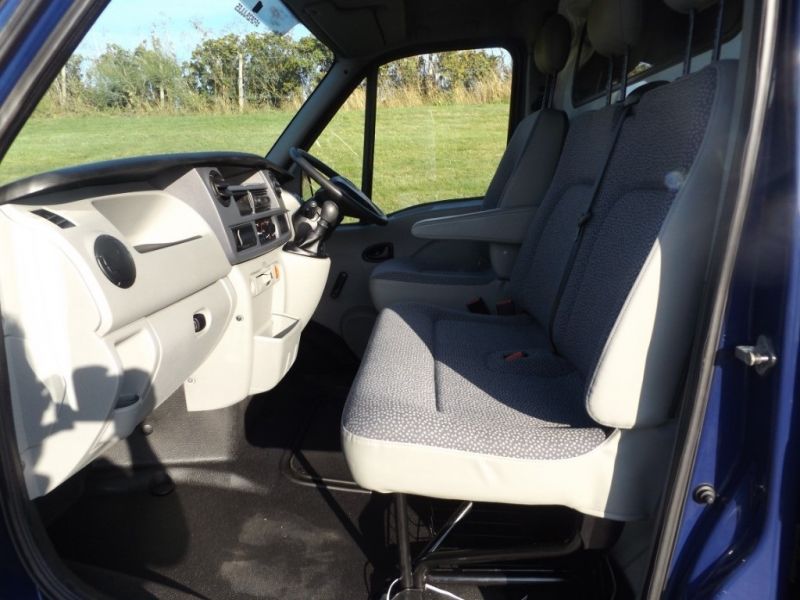 2009 Vauxhall Movano 2.5 CDTi 3500 LWB image 7