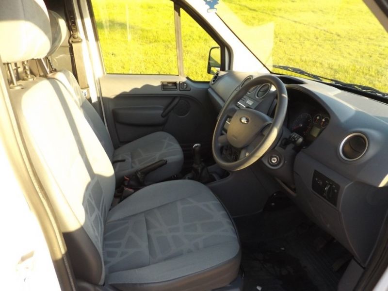 2009 Ford Transit Connect T230 TDCi image 6