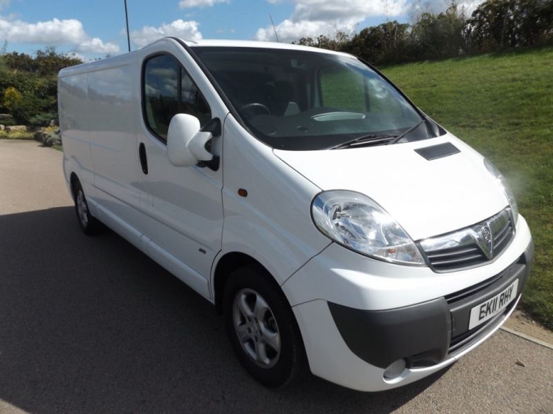 2011 Vauxhall Vivaro 2900 CDTi image 1
