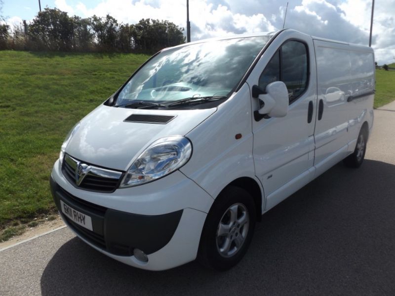 2011 Vauxhall Vivaro 2900 CDTi image 2