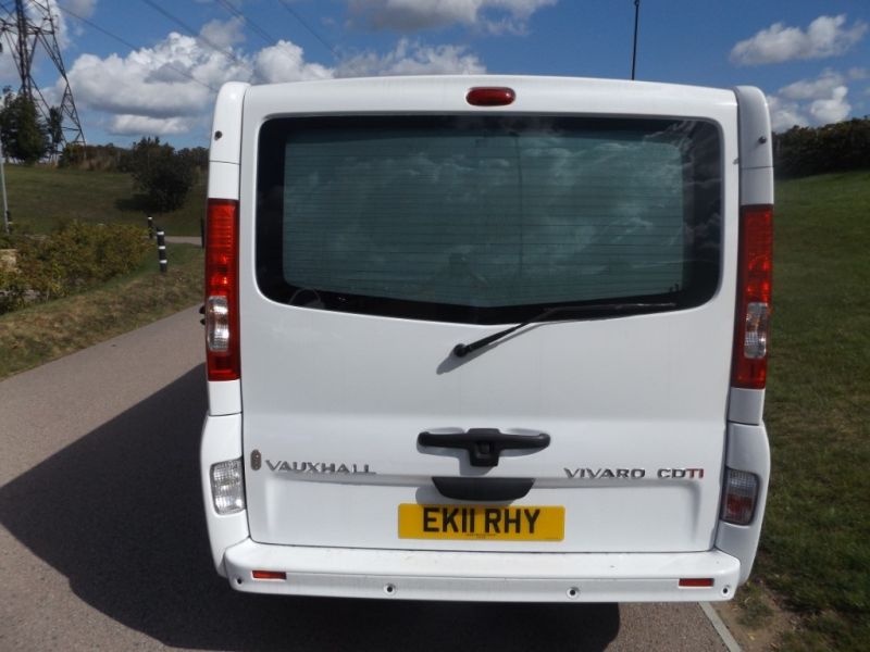 2011 Vauxhall Vivaro 2900 CDTi image 3