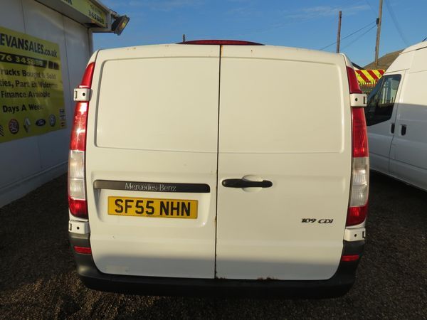 2005 Mercedes-Benz Vito 109CDI image 4