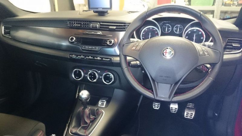 2012 Alfa Romeo Giulietta 2.0 JDTM-2 image 6