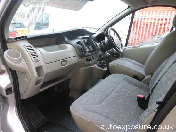 2011 Renault Trafic 2.0 image 7