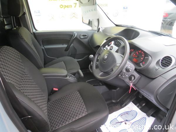 2012 Renault Kangoo MAXI LL21dCi image 4