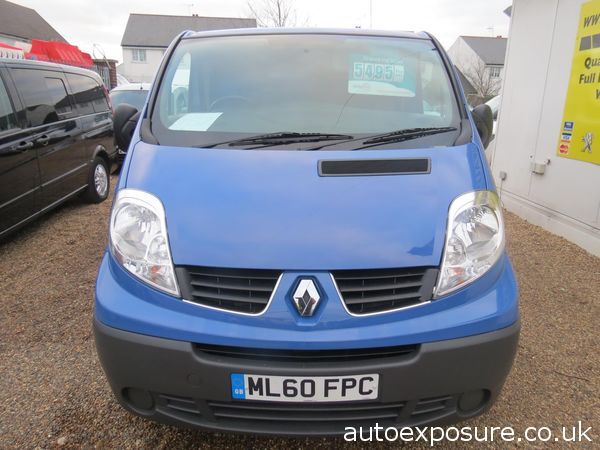 2010 Renault Trafic SL27dCi image 2