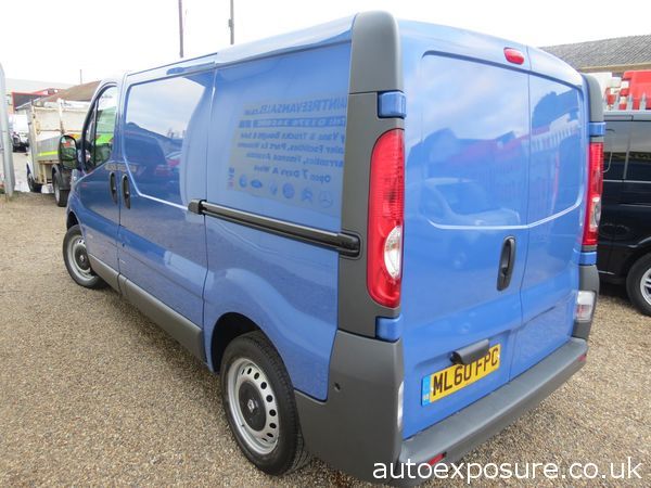 2010 Renault Trafic SL27dCi image 3
