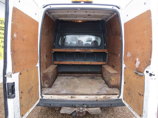 2009 Ford Transit Medium Roof image 5