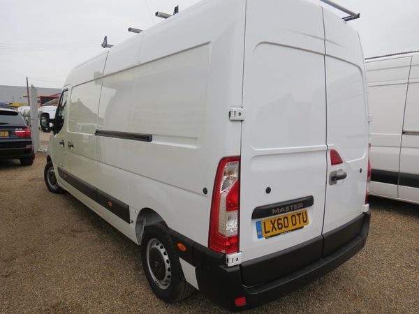 2010 Renault Master LM35dCi image 3