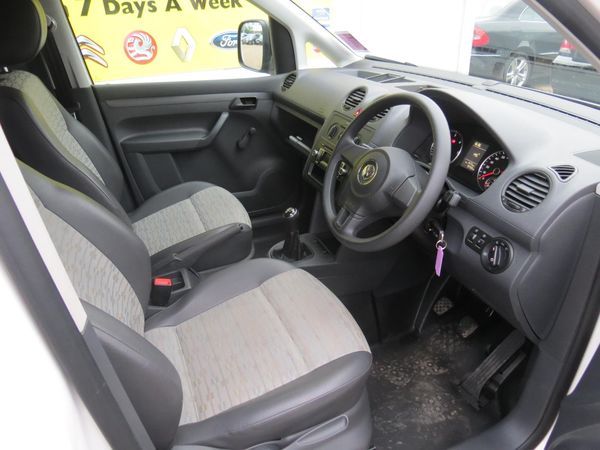 2013 Volkswagen Caddy 1.6 TDI image 5