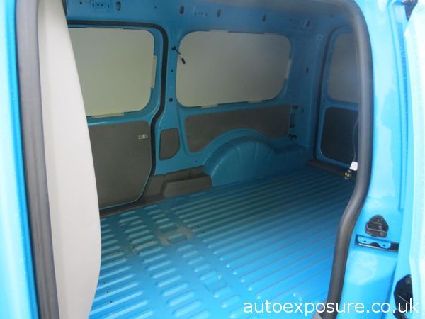 2010 Volkswagen Caddy MAXI LWB 1.9TDI image 9