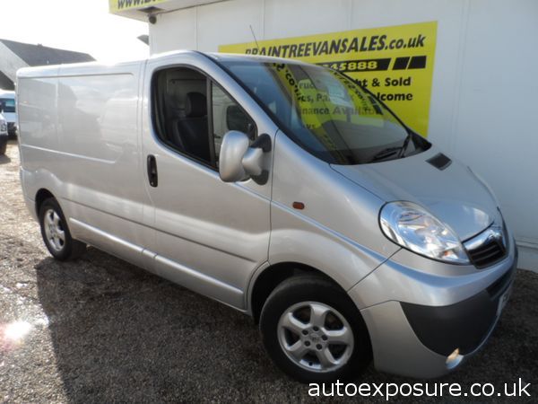 2011 Vauxhall Vivaro 2.0CDTI image 1