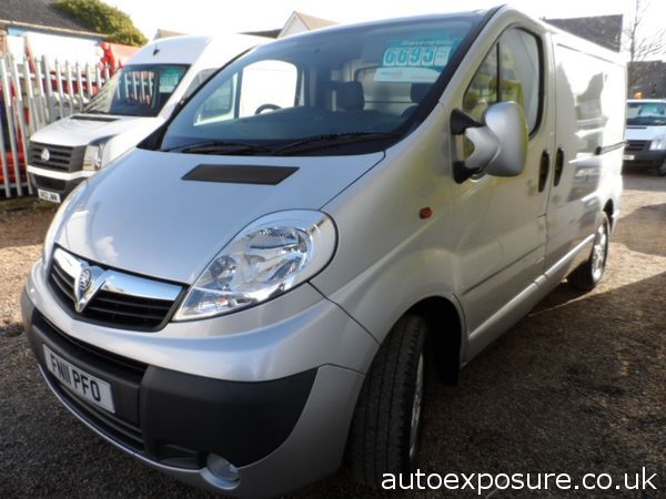 2011 Vauxhall Vivaro 2.0CDTI image 3