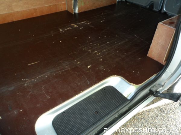 2011 Vauxhall Vivaro 2.0CDTI image 8