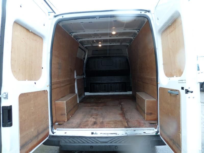 2012 Ford Transit 330 FWD 2.2 image 9