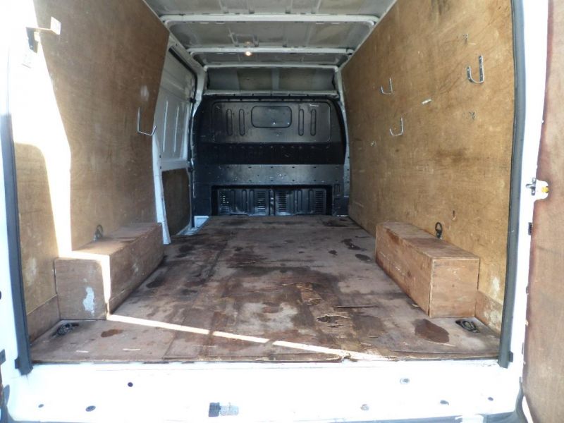 2010 Ford Transit 350 image 5