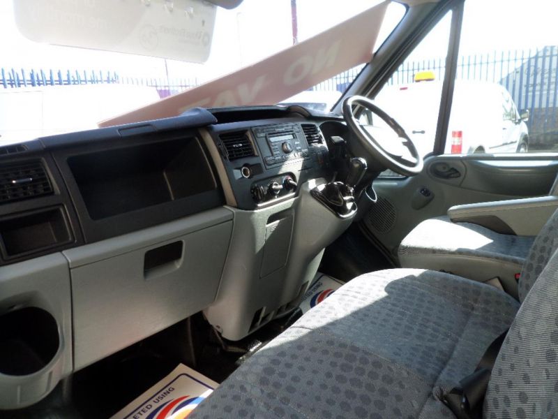 2010 Ford Transit 350 image 7