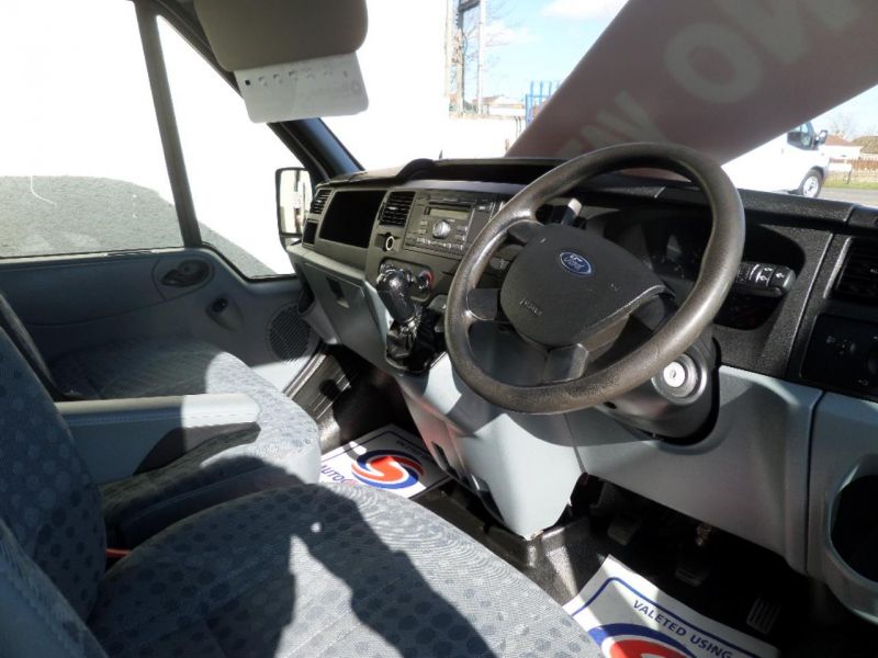 2010 Ford Transit 350 image 8