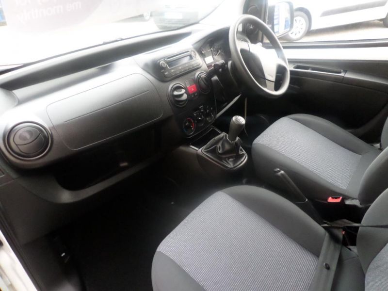 2012 Peugeot Bipper Hdi S image 7