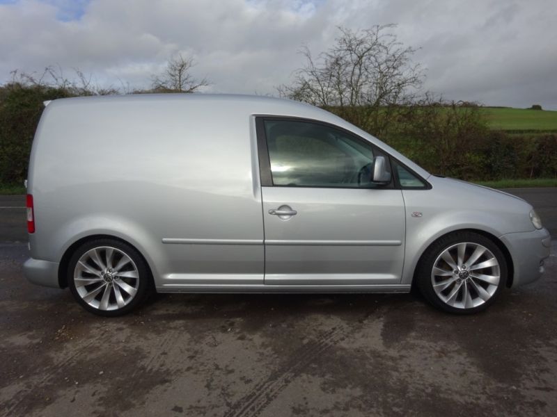 2010 Volkswagen Caddy C20 TDi 104 Custom Van image 3
