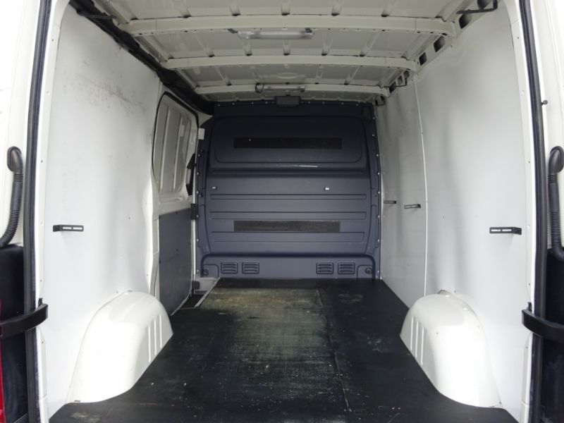2010 Volkswagen Crafter Cr30 SWB image 9
