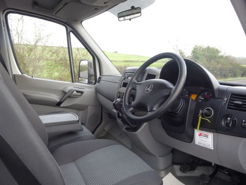 2010 Mercedes-Benz Sprinter 313 Cdi image 9
