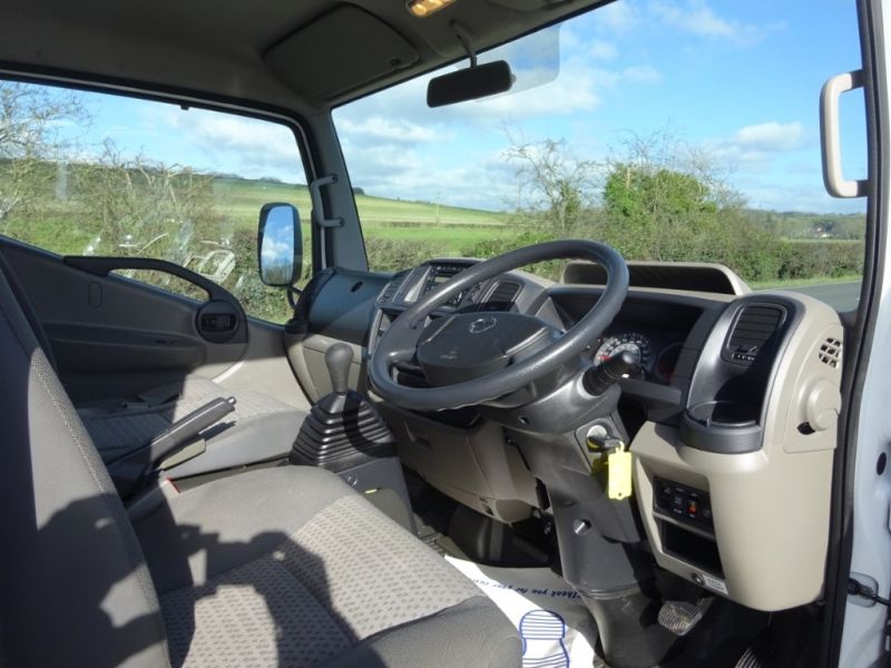 2011 Nissan Cabstar 35.13 Drw Tipper image 10