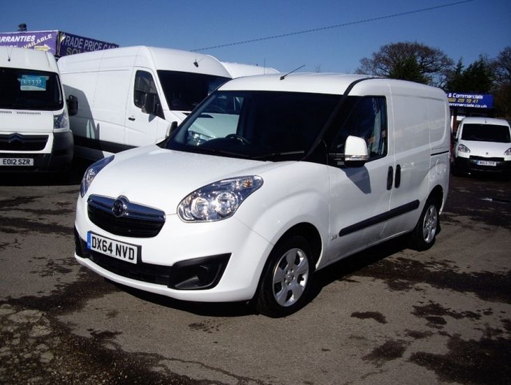 2014 Vauxhall Combo 2000 CDTi Sportive image 2