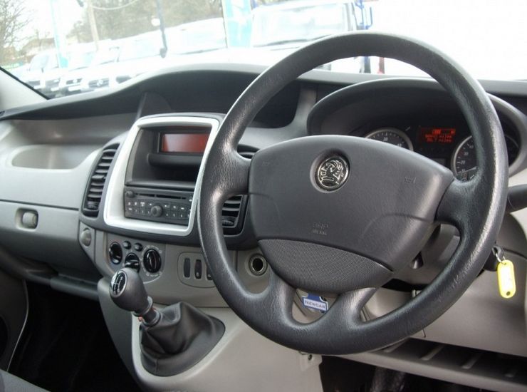 2013 Vauxhall Vivaro 2900 CDTi Sportive image 7