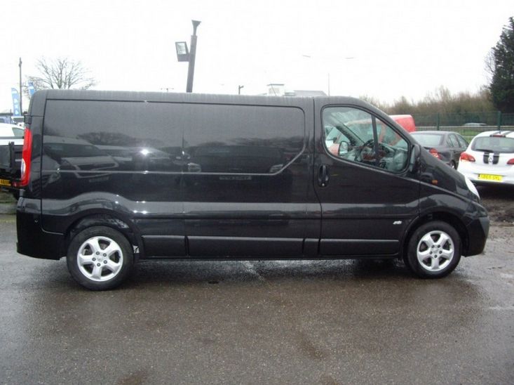 2012 Vauxhall Vivaro 2900 CDTi Sportive image 4