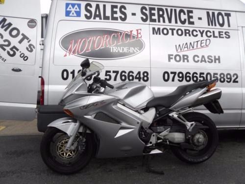 2003 HONDA VFR 800-3 image 2