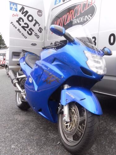 2001 HONDA CBR 1100 image 3