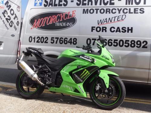 2012 KAWASAKI EX 250 KAF image 1