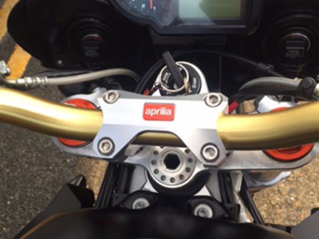 2010 APRILIA TUONO 1000 image 6