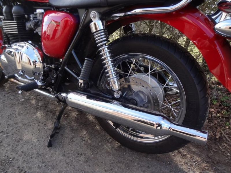 2012 Triumph Bonneville T100 image 5